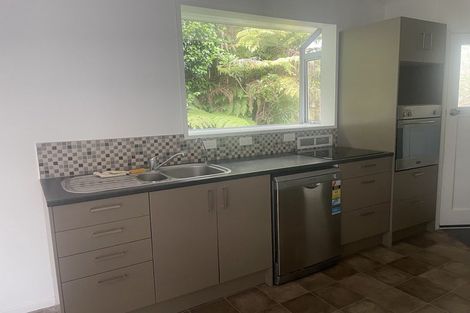 Photo of property in 20 Robson Street, Stokes Valley, Lower Hutt, 5019