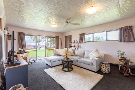 Photo of property in 16 Mathew Street, Dannevirke, 4930