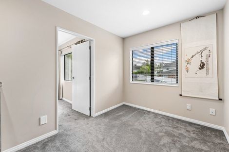 Photo of property in 11 Matisse Drive, West Harbour, Auckland, 0618