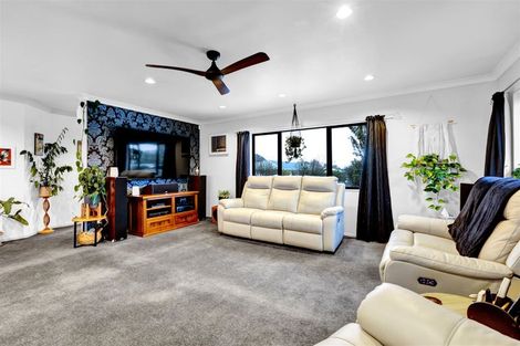 Photo of property in 1b Silvan Place, Bell Block, New Plymouth, 4312