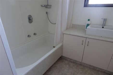 Photo of property in 2 Pamir Place, Welcome Bay, Tauranga, 3112