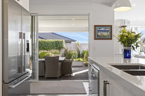 Photo of property in 13 Tuhua Close, Wharewaka, Taupo, 3330