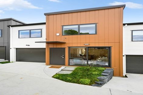 Photo of property in 12c Massine Place, Randwick Park, Auckland, 2105