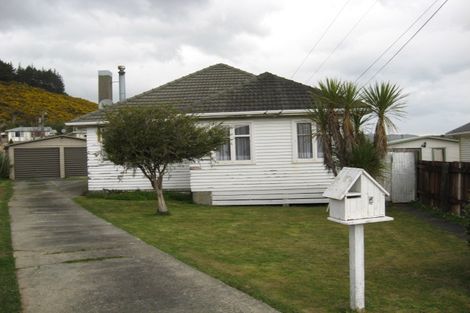 Photo of property in 6 Thirlmere Street, Wainuiomata, Lower Hutt, 5014