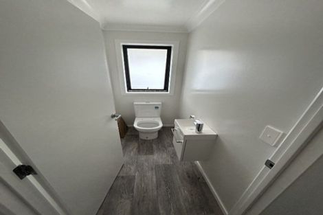 Photo of property in 42 Evergreen Parade, Rosehill, Papakura, 2113