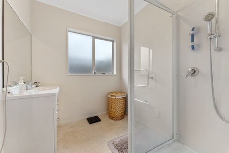 Photo of property in Rangeview Villas, 24/9 Fuller Close, Levin, 5510