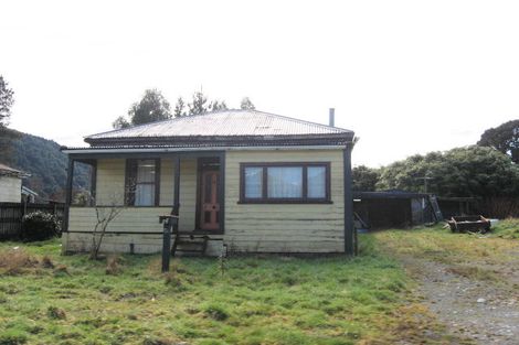 Photo of property in 19 Clifford Street, Blackball, 7804