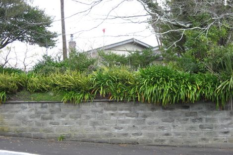 Photo of property in 4 Ballance Street, Lower Vogeltown, New Plymouth, 4310