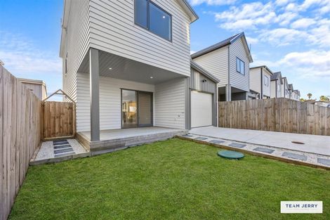 Photo of property in 11 Farranfore Road, Opaheke, Papakura, 2113