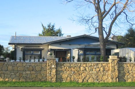 Photo of property in 611 Saint Aubyn Street West, Saint Leonards, Hastings, 4120