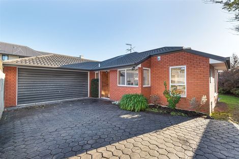 Photo of property in 2/79 Greers Road, Burnside, Christchurch, 8041