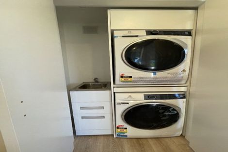 Photo of property in 19 Oku Street, Island Bay, Wellington, 6023