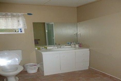 Photo of property in 14 Shackle Lane, Whitby, Porirua, 5024