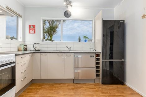 Photo of property in 58 Eskdale Road, Papakowhai, Porirua, 5024