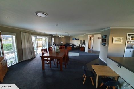 Photo of property in 2 Amokura Crescent, Flagstaff, Hamilton, 3210