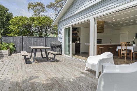 Photo of property in 33 Ballance Street, Lower Vogeltown, New Plymouth, 4310