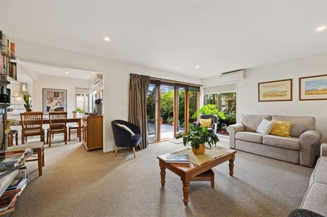 Photo of property in 1/114 Saint James Avenue, Papanui, Christchurch, 8053