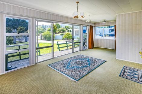 Photo of property in 68 Watt Street, Coromandel, 3506