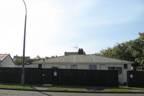 Photo of property in 1 Princes Street, Parkside, Timaru, 7910