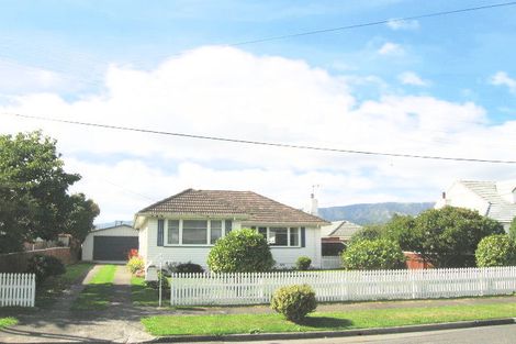 Photo of property in 11 Kelly Grove, Elderslea, Upper Hutt, 5018