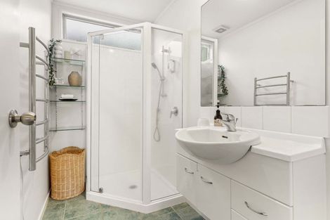 Photo of property in 319 Beverley Terrace, Whangamata, 3620