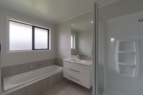 Photo of property in 32 Hector Drive, Rototuna North, Hamilton, 3210