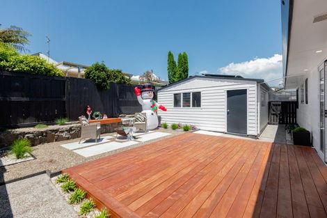 Photo of property in 6a Pokapu Place, Bethlehem, Tauranga, 3110