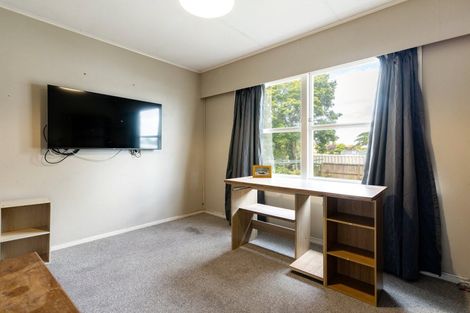 Photo of property in 77 Pohutukawa Drive, Pukete, Hamilton, 3200