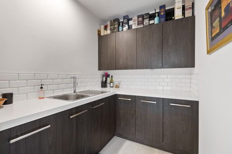 Photo of property in 38 Kingsdale Park Drive, Aokautere, Palmerston North, 4471