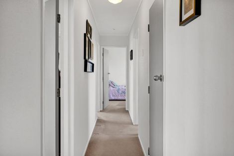 Photo of property in 17 Suther Street, Waverley, 4510