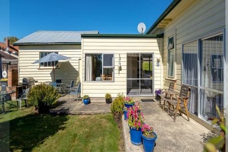 Photo of property in 71 Argyle Street, Mosgiel, 9024