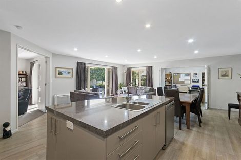 Photo of property in 30 Foresters Crescent, Parklands, Christchurch, 8083