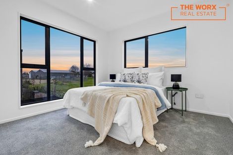 Photo of property in 106b Edgewater Drive, Pakuranga, Auckland, 2010