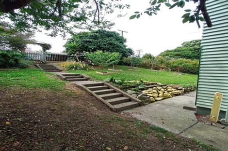 Photo of property in 74-76 Hereford Street, Cannons Creek, Porirua, 5024