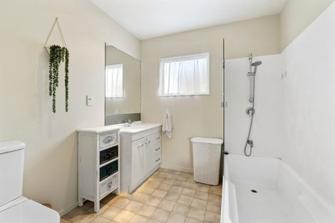 Photo of property in 3/670 Whangaparaoa Road, Stanmore Bay, Whangaparaoa, 0932