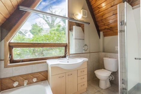Photo of property in 4/8 Bagnall Avenue, Point England, Auckland, 1072