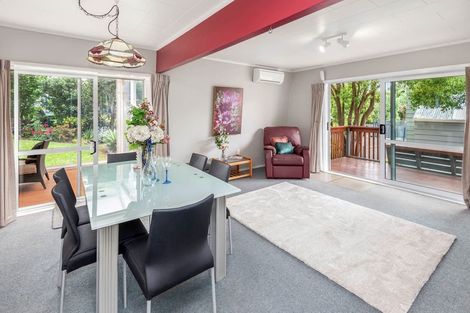 Photo of property in 2/11 Imogene Way, Half Moon Bay, Auckland, 2012