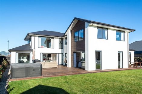 Photo of property in 46 Luxembourg Crescent, Halswell, Christchurch, 8025