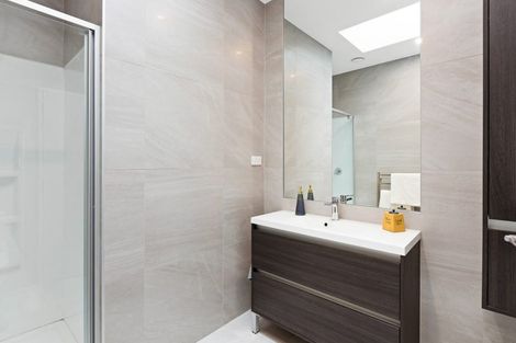 Photo of property in 6a Kuku Avenue, Red Beach, 0932