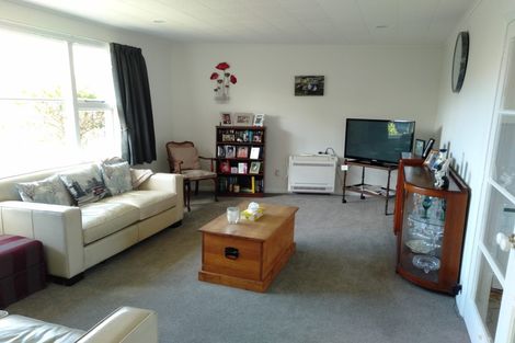 Photo of property in 2/131b Mcfaddens Road, Saint Albans, Christchurch, 8052