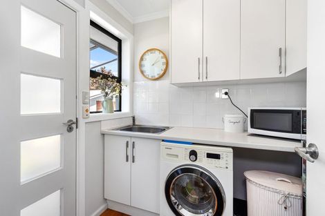 Photo of property in 2 Woodbank Street, Somerfield, Christchurch, 8024