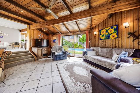 Photo of property in 11a Kerswill Place, Pakuranga, Auckland, 2010