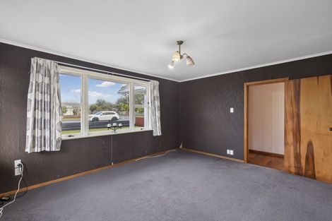 Photo of property in 237 Huatoki Street, Upper Vogeltown, New Plymouth, 4310