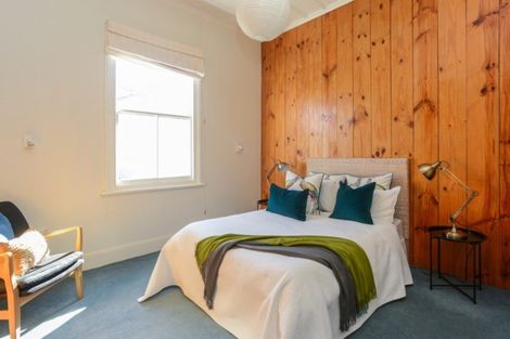Photo of property in 5 May Avenue, Hospital Hill, Napier, 4110