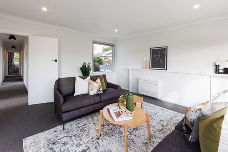 Photo of property in 6 Cremorne Avenue, Hokowhitu, Palmerston North, 4410