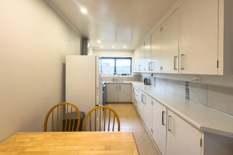 Photo of property in 3a Farnham Place, Ilam, Christchurch, 8041