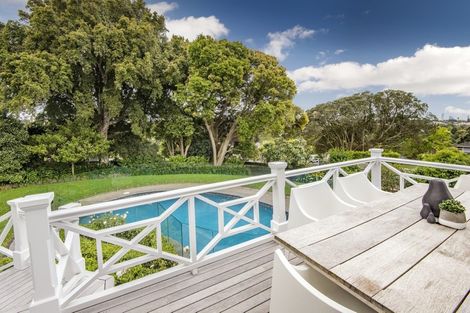 Photo of property in 29 Maritime Terrace, Birkenhead, Auckland, 0626