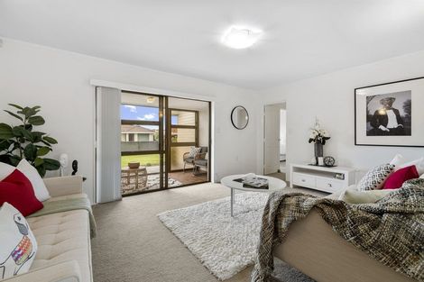 Photo of property in 48 Edward Avenue, Orewa, 0931