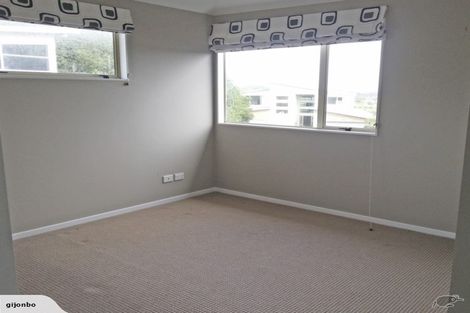 Photo of property in 57 Kittiwake Drive, Schnapper Rock, Auckland, 0632