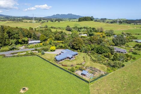 Photo of property in 111 Hurworth Road, Hurworth, New Plymouth, 4371
